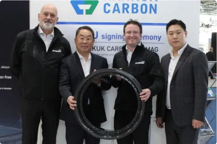 Hankuk Carbon和Dymag联合实现量产碳复合材料车轮 可减重超50%并提升