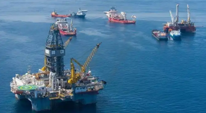 上半年海洋原油和天然气产量分别增长7.4%和12.4%
