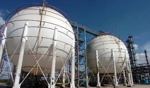 沙特基础、诺瓦化学、阿纳达科等相继被收购，塑料产业格局风