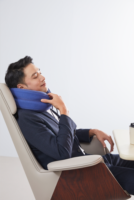 艾玛乐眠推出由巴斯夫CosyPUR制成的新一代多功能护颈枕
