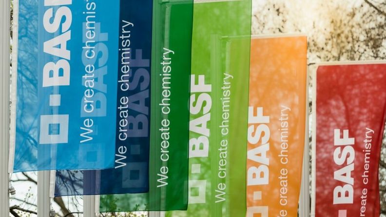 巴斯夫向客户提供了其所有产品——总共45000种产品的碳足迹信