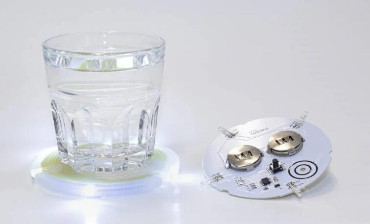 模内植入带电池PCB板的硅胶注塑应用案例