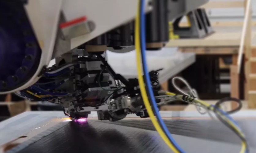 威格斯热塑性复合材料预浸带实现热固性塑料的铺层速度