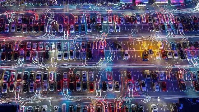 全球汽车厂商遭遇芯片短缺，影响或长达半年