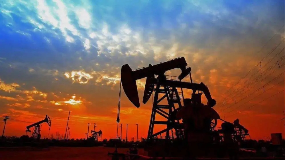 苏伊士运河堵塞带来暂时性提振！美油大涨近6％重返60美元上方