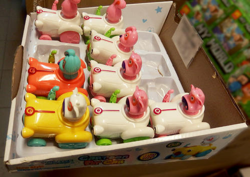 因含易脱落小零件中国塑料玩具被欧盟警告