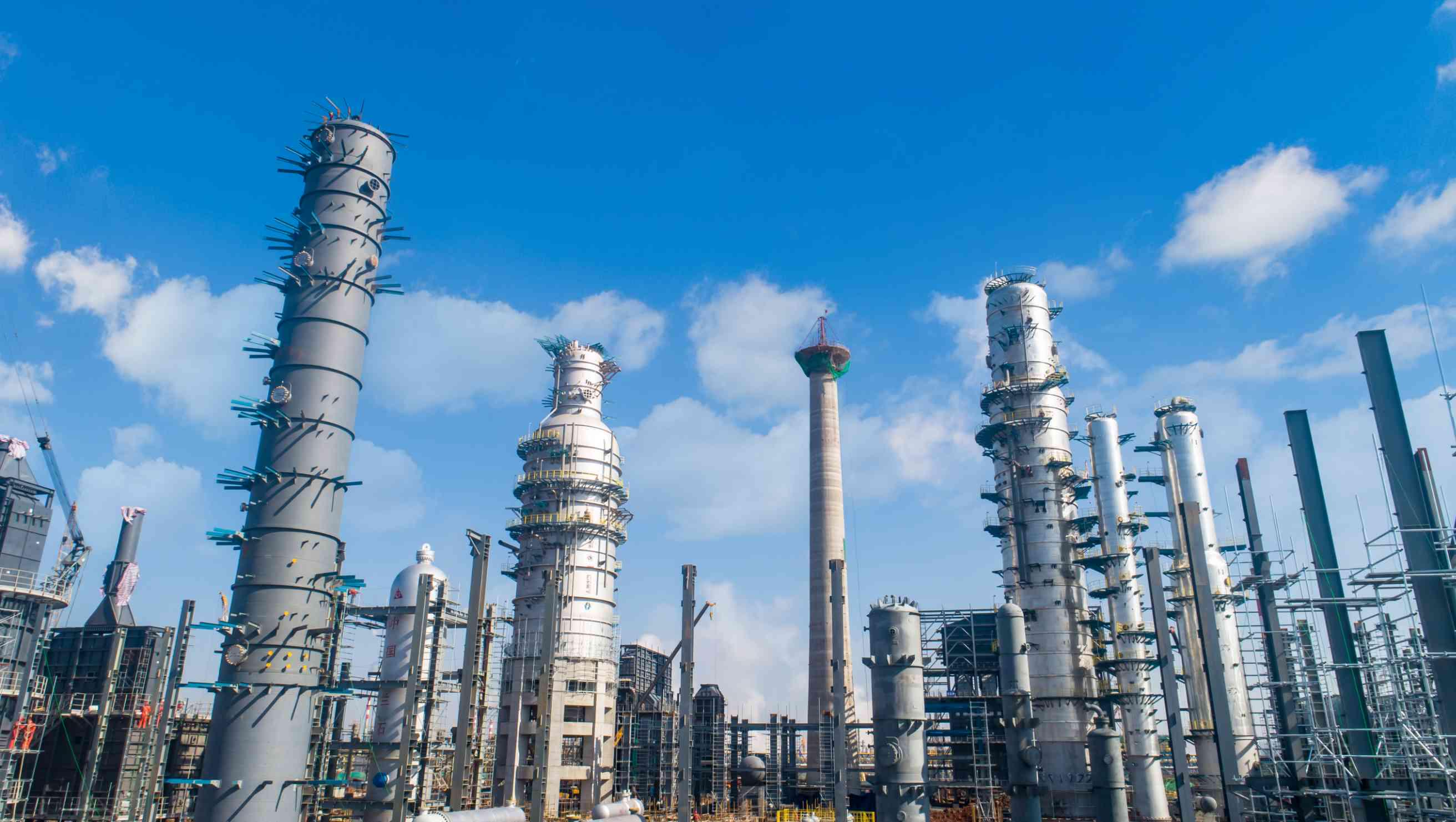 中原石化成功试用HR新型催化剂