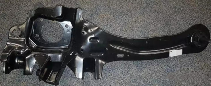 菲亚特与索尔维合作推出首个碳纤维汽车转向节