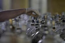 印度政府考虑采取更多措施缓解医用氧气短缺问题