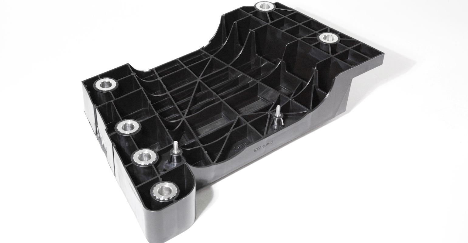 巴斯夫合作创新车辆部件的轻量化