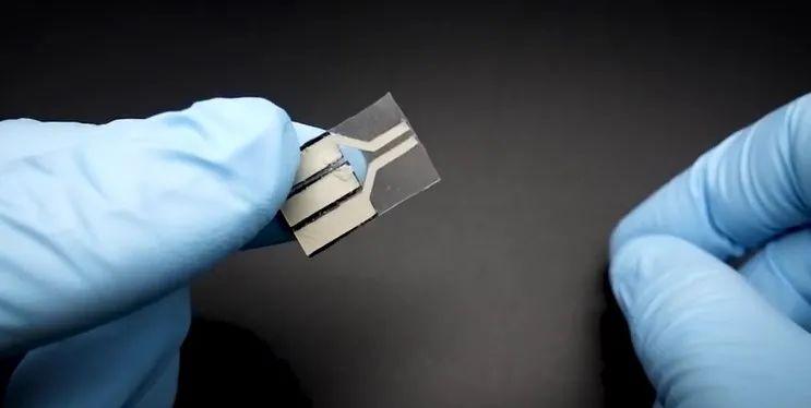 科学家研制出干细胞纳米“创可贴”