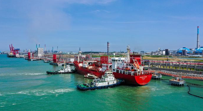 中科炼化首次出口乙烯产品