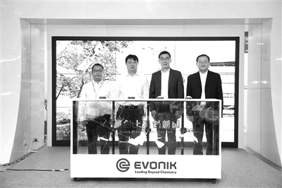 1630296432898087735.png untitled.png