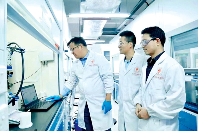 张绪穆：自主研发环保增塑剂打破国外技术垄断