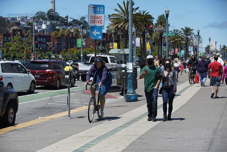 美国至少5.9万肉类加工工人感染新冠 达先前估算近3倍