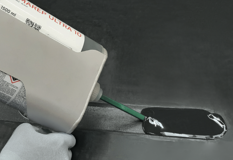 蒂普拓普公司推出由无溶剂聚氨酯制成的双组分修复膏，用于修