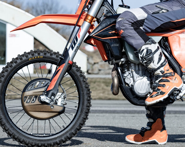 Bcomp和KTM技术公司开发的越野车刹车罩入围JEC复合材料创新奖