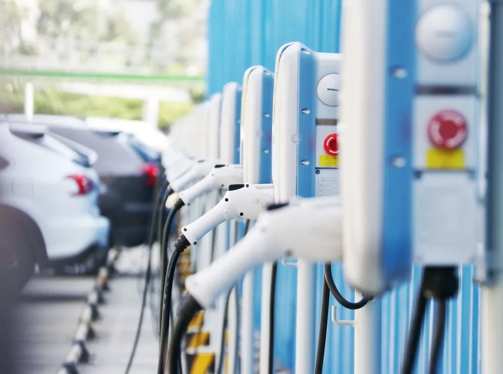 SABIC:是时候和“充电桩的烦恼”说拜拜了！