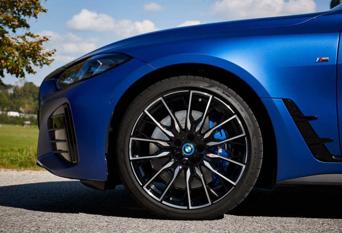 巴斯夫与宝马集团采用可再生原料生产汽车涂料