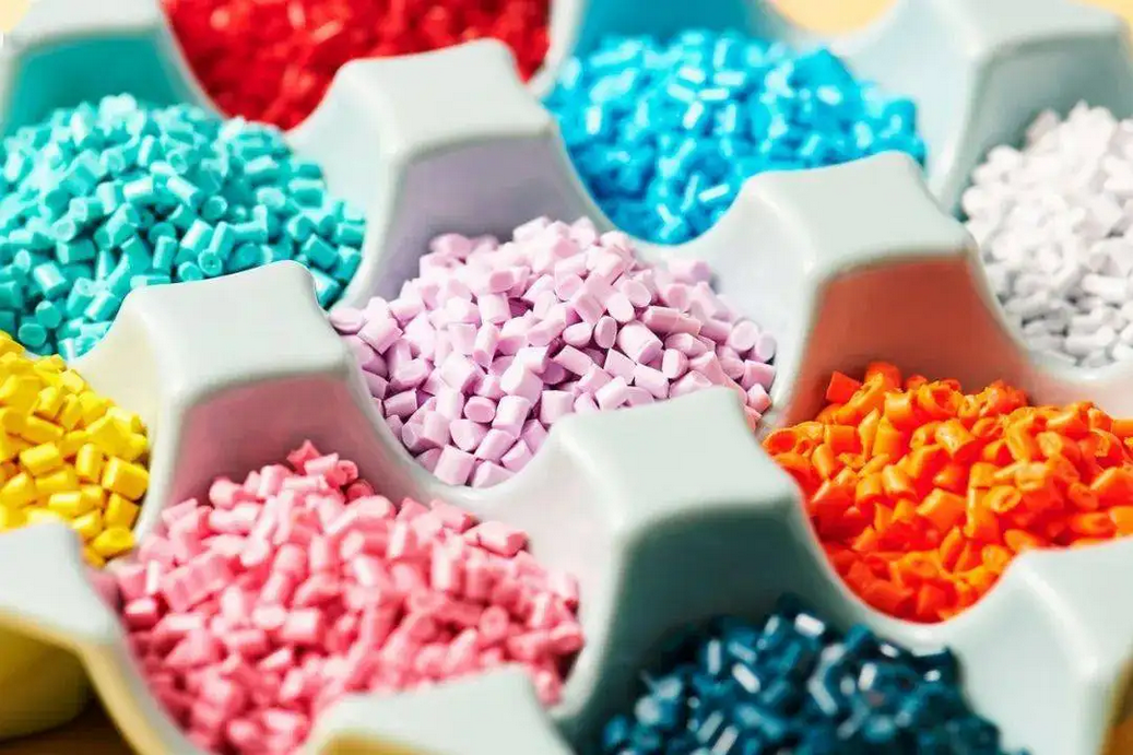 华东塑价多数走跌！PE最高跌400，涨100！PP普跌！（20220617）