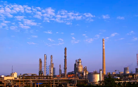 化销华南帮助中科提炼化工光伏材料进行批量生产