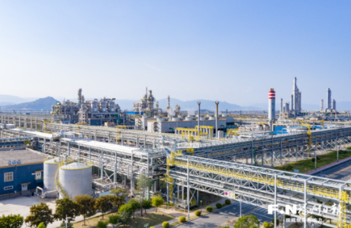 在四年的三次跨境收购中，恒生始终稳居行业前列