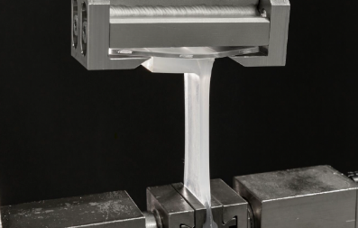 瓦克化学推出一种新型快速固化自粘液体硅橡胶，它与聚碳酸酯