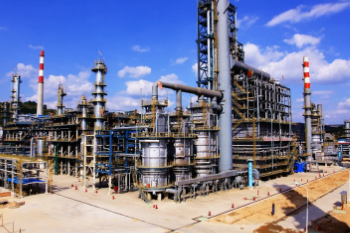 化销华中新型旋转叉车获国家实用新型专利