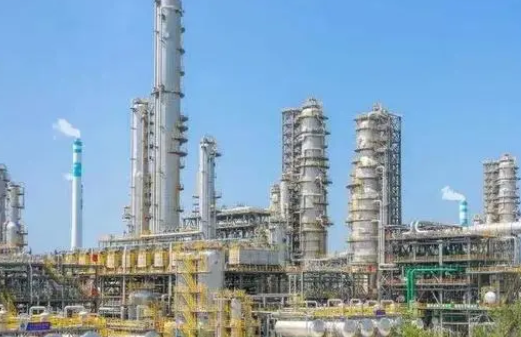 国家统计局：前10月化学原料和化学制品制造业投资20.4%