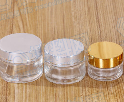 化装品面霜盒子