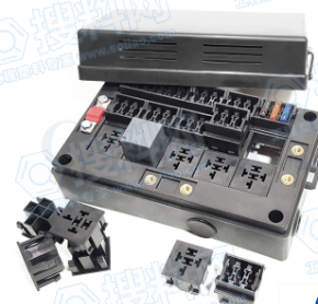 泰科电子保险丝继电器盒