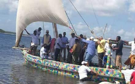 由10吨废弃塑料制成的船将迎来首航