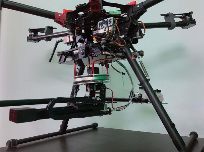 采用igus运动塑料的无人机追踪益虫更轻巧灵敏