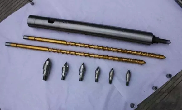 降低注塑机螺杆磨损水平需要留意的几个方面