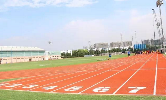 全球首条巴斯夫E-TPU塑胶跑道在上海完工