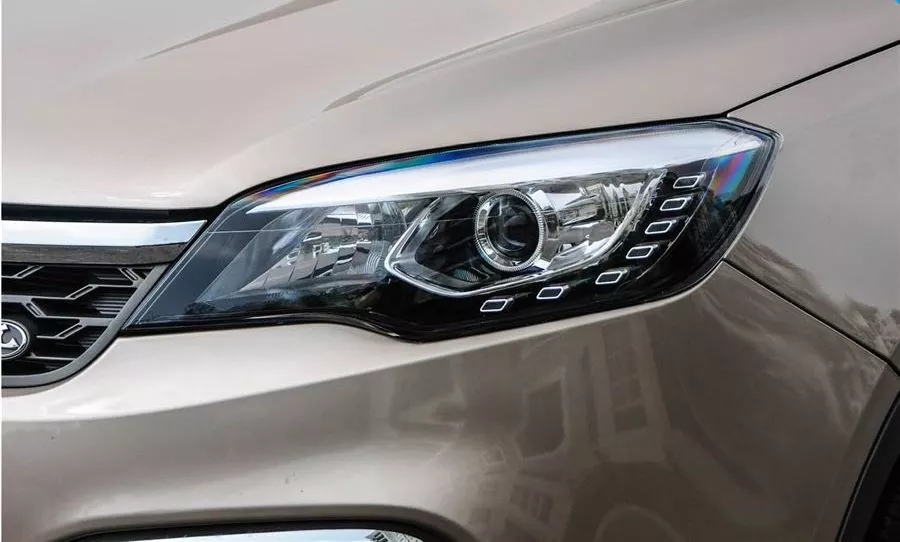 伊之密深耕汽车零部件市场，开掘客户在汽车装饰件领域的痛点