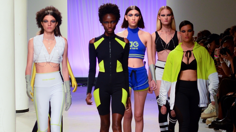 索尔维与Alto Giro协作开发高科技服装