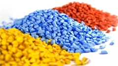 受新料下跌影响，新旧料价差增加，部分价格小幅下跌