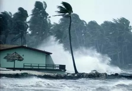 飓风重创美国炼油和石化中心 聚氯乙烯等化学品充足