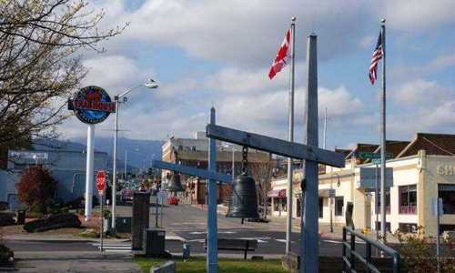 肯摩尔同意了一项禁令，将于明年失效