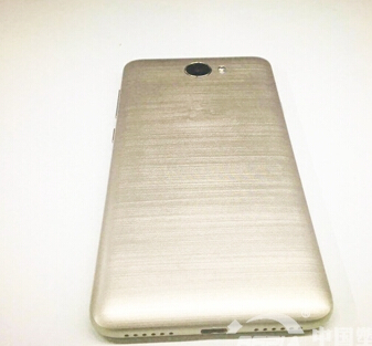 塑料资料在消费电子轻浮化中扮演者重要角色