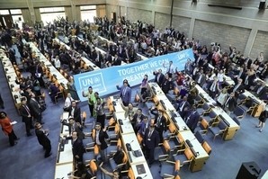 联合国大会呼吁制定全球公约打击陆地塑料渣滓