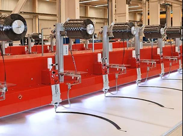 德国ZSK对一项碳纤维复合资料制造技术停止创新