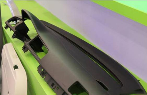 PP资料在汽车内饰中的典型应用及开展要求