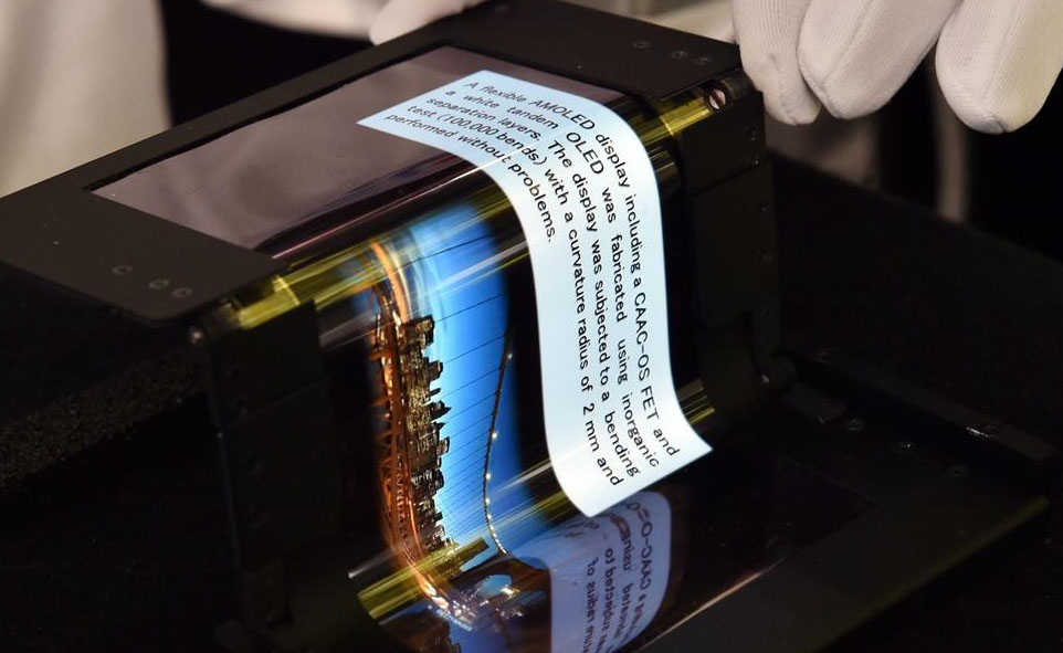 精密注塑让电子产品走向庄重化