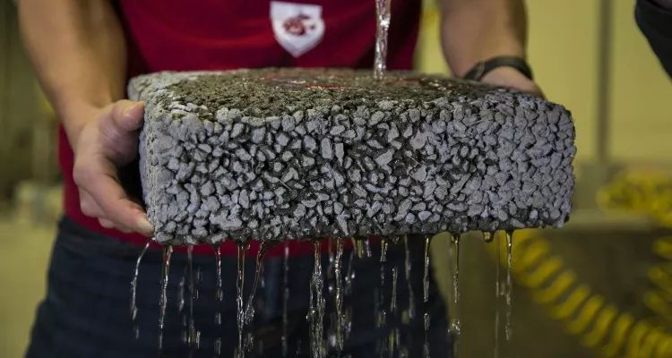 美国开发回收碳纤维铺路资料 进步耐久性和使用强度