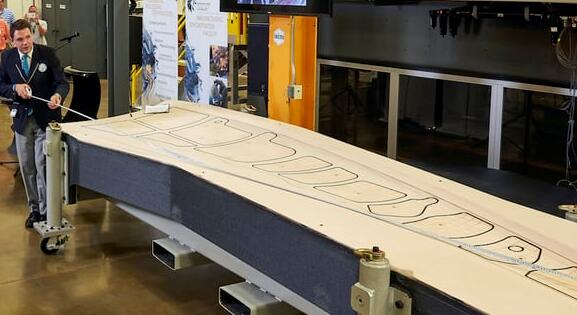 最大的3d打印件获吉尼斯纪录―ABS和碳纤维复合资料