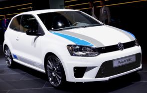 技术创新：外钢内塑汽车面板上路