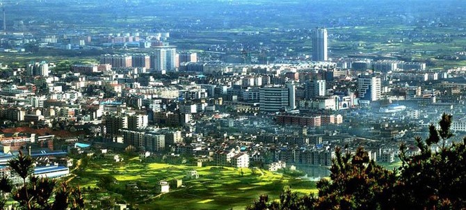 塑料之乡困难转型 政府力气暖人心