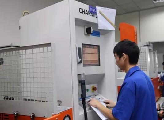 六大模具制造国的横向比照，人均产值德国第一